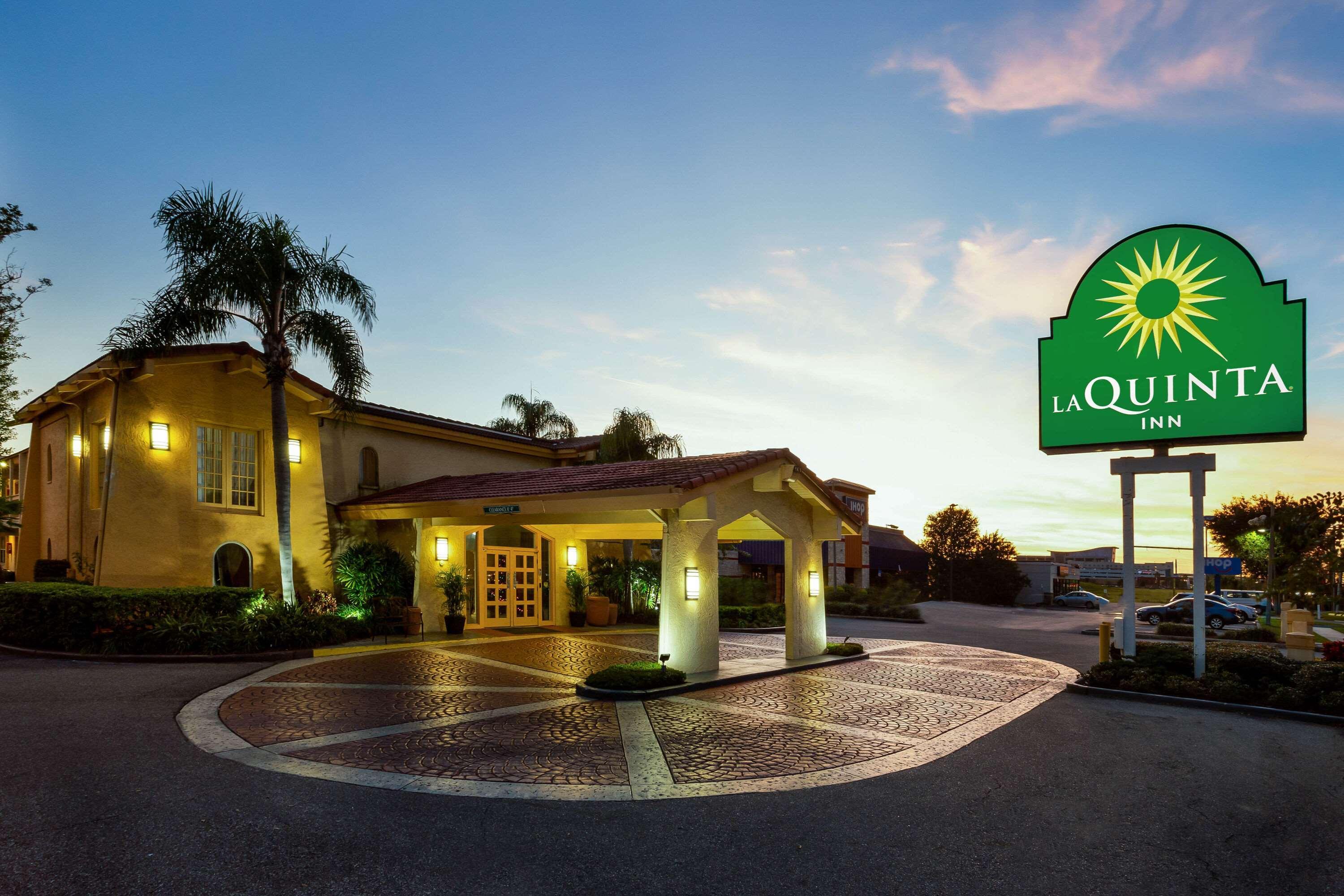 La Quinta Inn Tampa Airport Stadium Westshore Екстериор снимка
