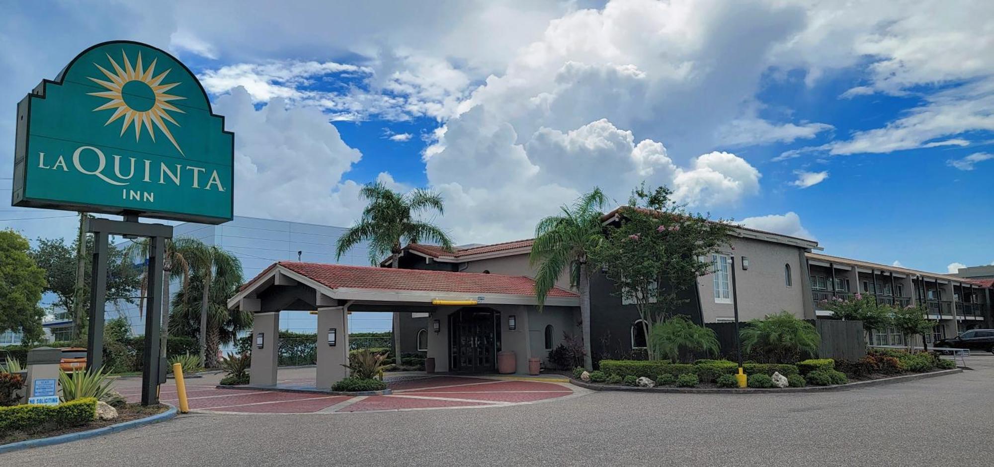 La Quinta Inn Tampa Airport Stadium Westshore Екстериор снимка